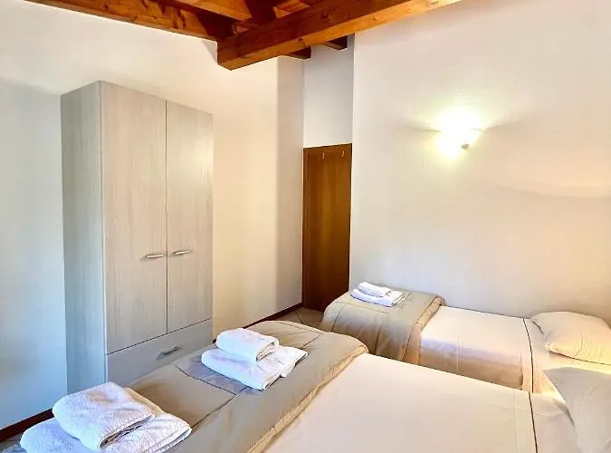 La Lucciola Aparthotel