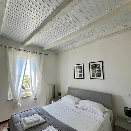 La Lucciola Aparthotel 4*